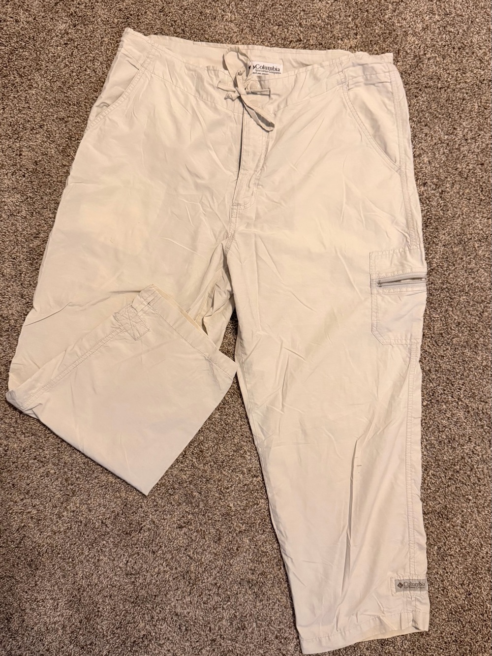 Columbia Men’s Khaki/Tan Cargo Pants